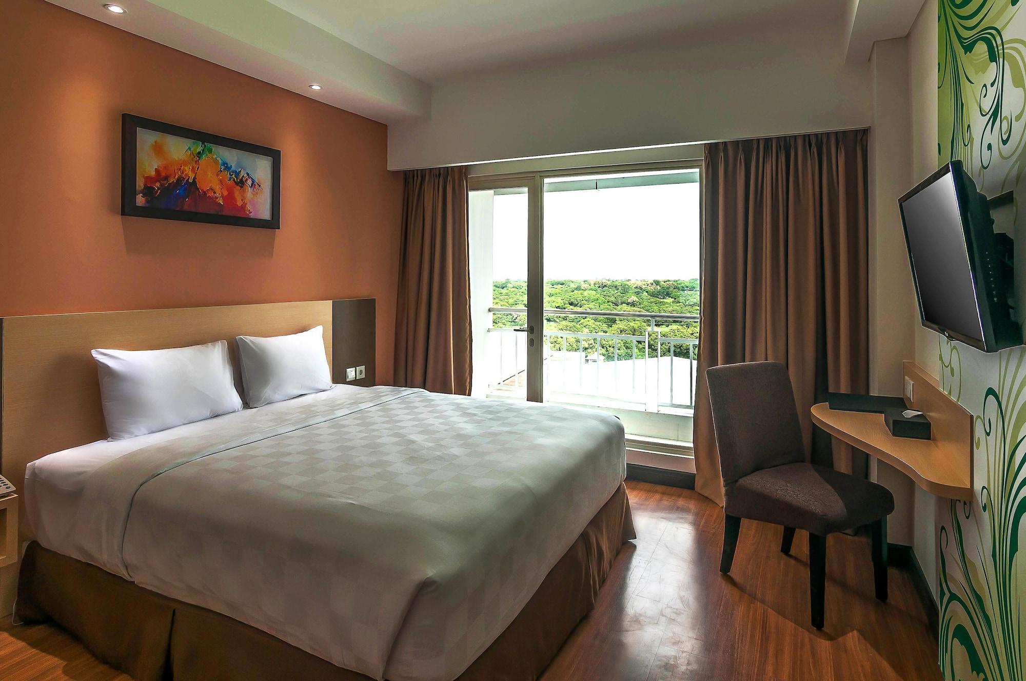 Dalton Hotel Makassar Buitenkant foto