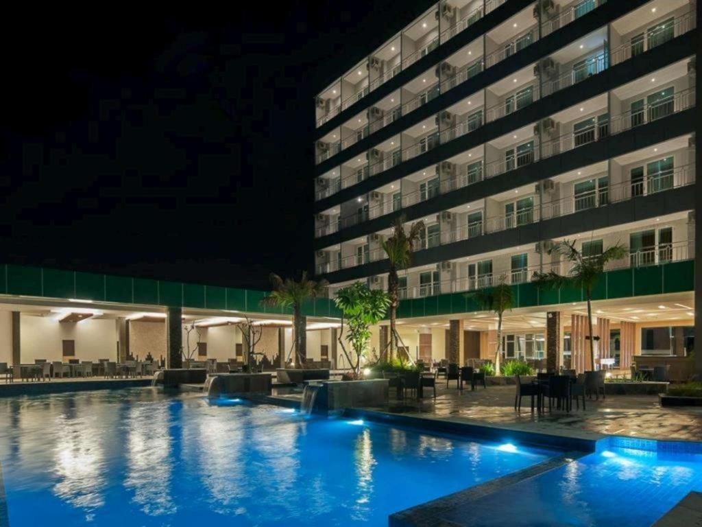 Dalton Hotel Makassar Buitenkant foto
