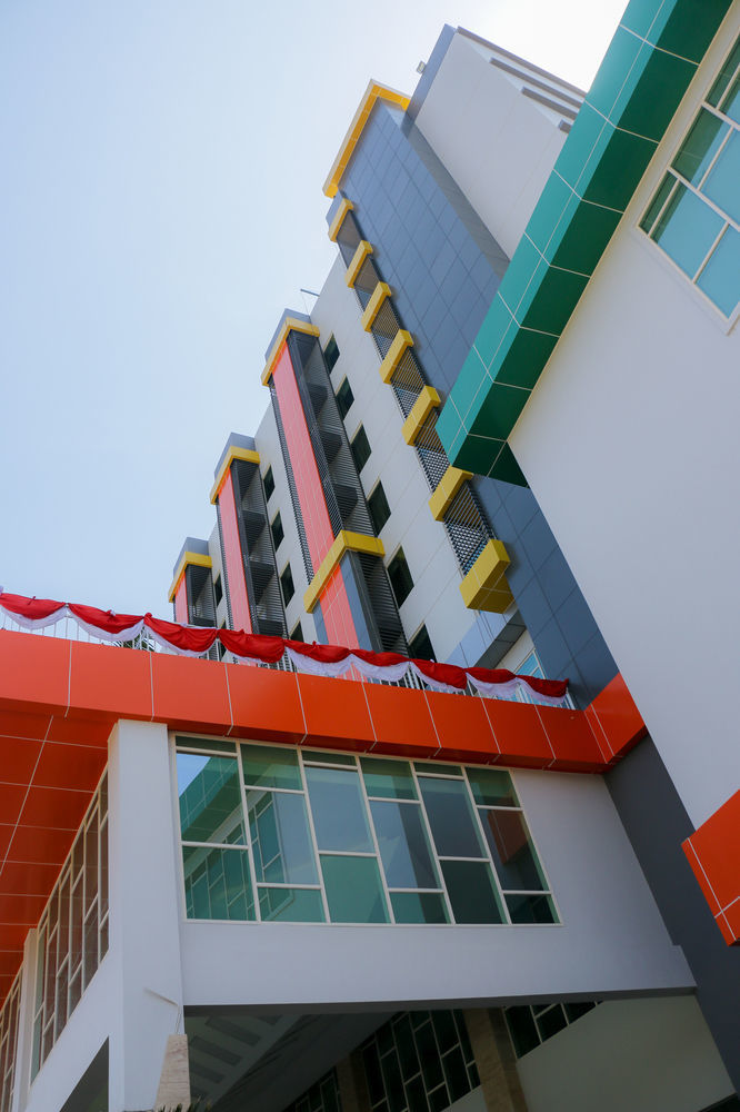 Dalton Hotel Makassar Buitenkant foto